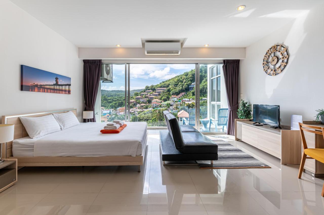 Chic Condo By Resava Karon Bagian luar foto