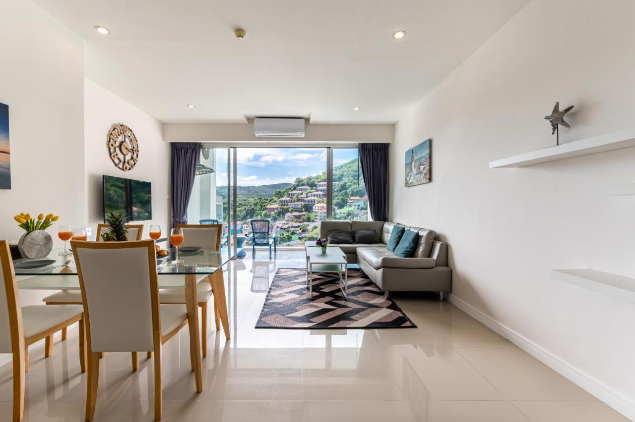 Chic Condo By Resava Karon Bagian luar foto