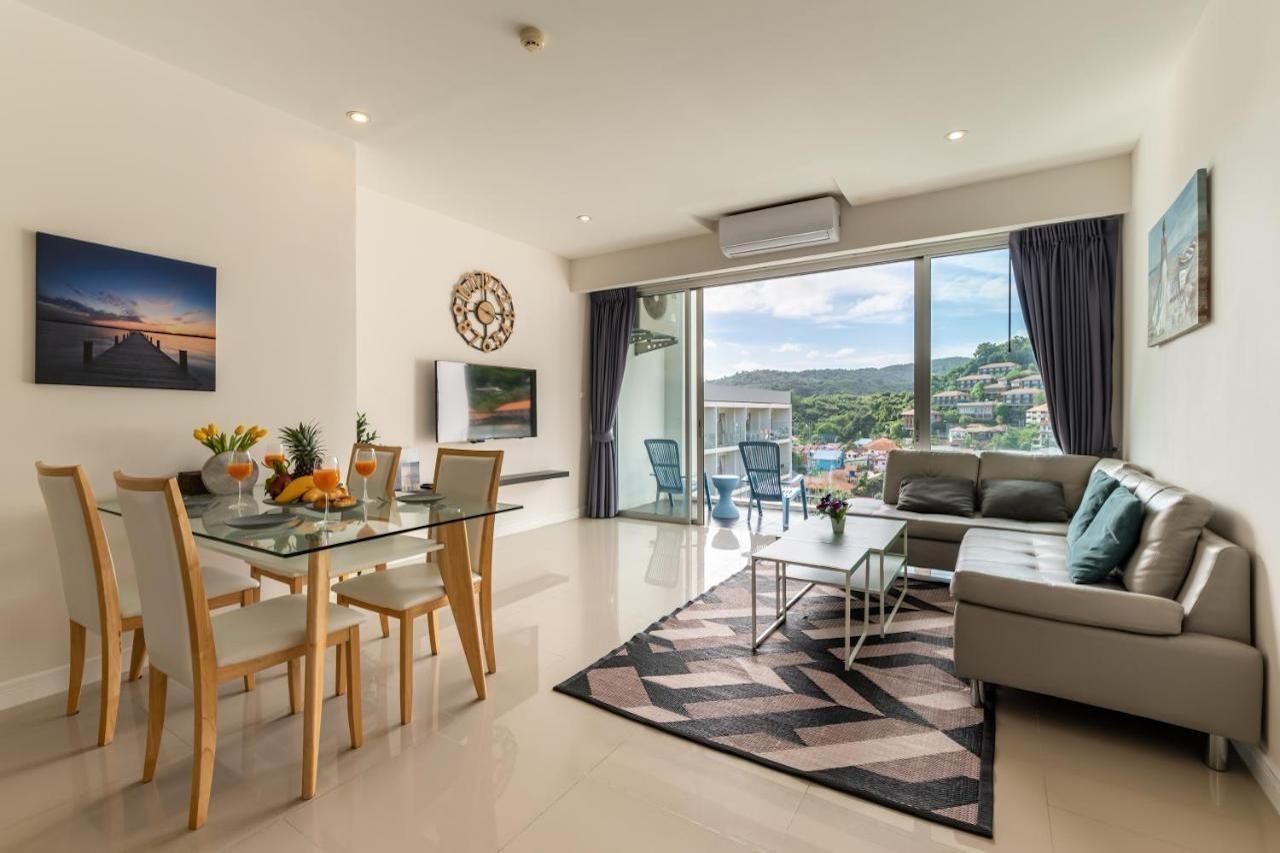 Chic Condo By Resava Karon Bagian luar foto