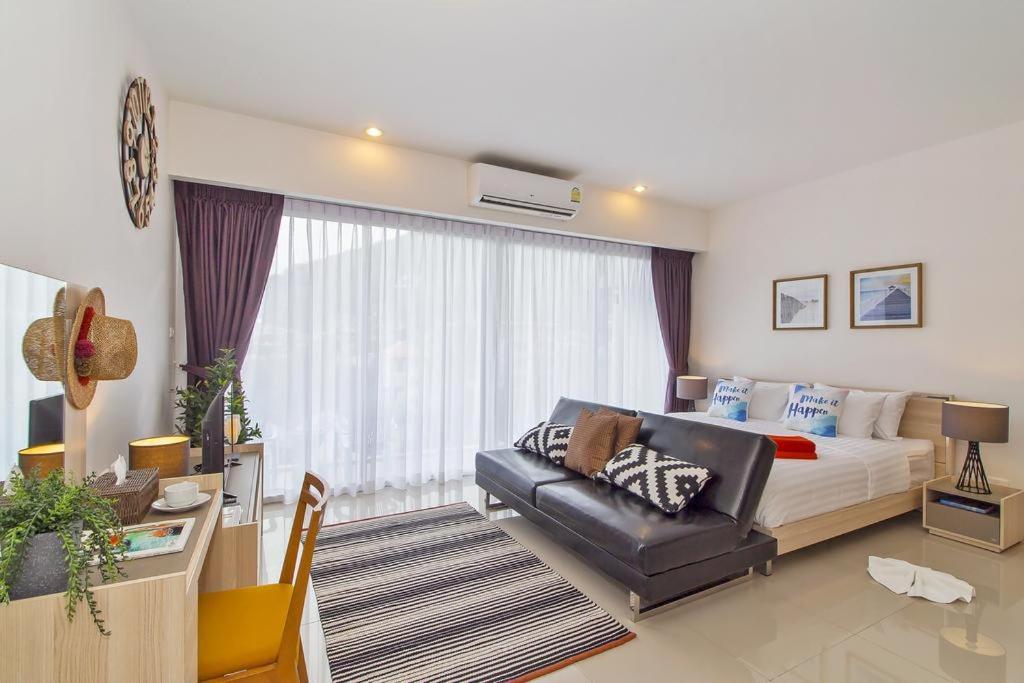 Chic Condo By Resava Karon Bagian luar foto